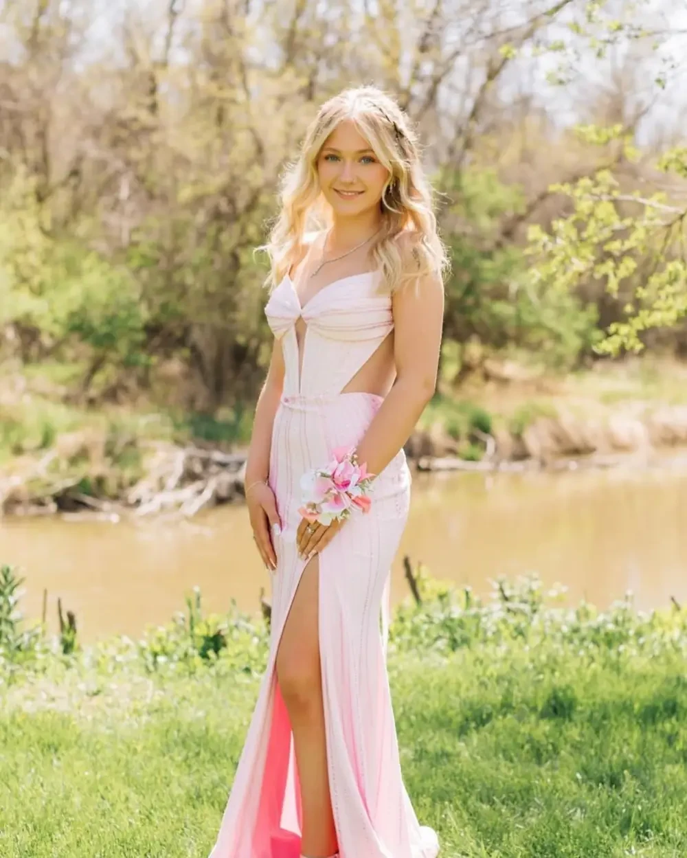 Gallery Image #slidesGrid12