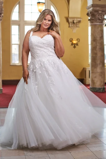 Sydney's Closet Isadora #0 Ivory thumbnail